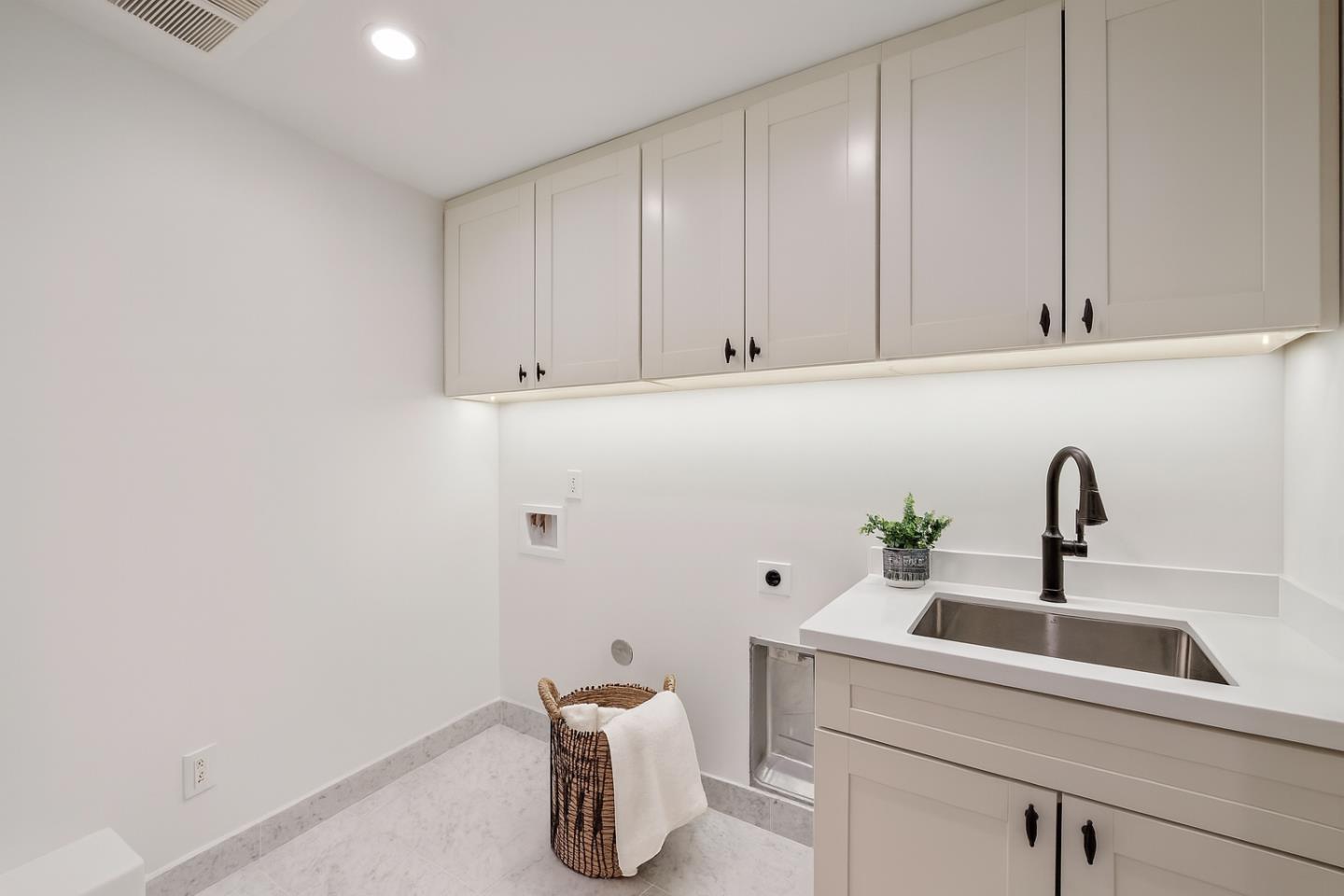 15269 Bohlman Road Saratoga, CA 95070 - Photo 41 of 68