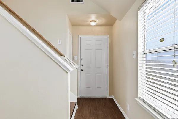 $1,725 | 9515 Gillcross Way, San Antonio, TX 78250