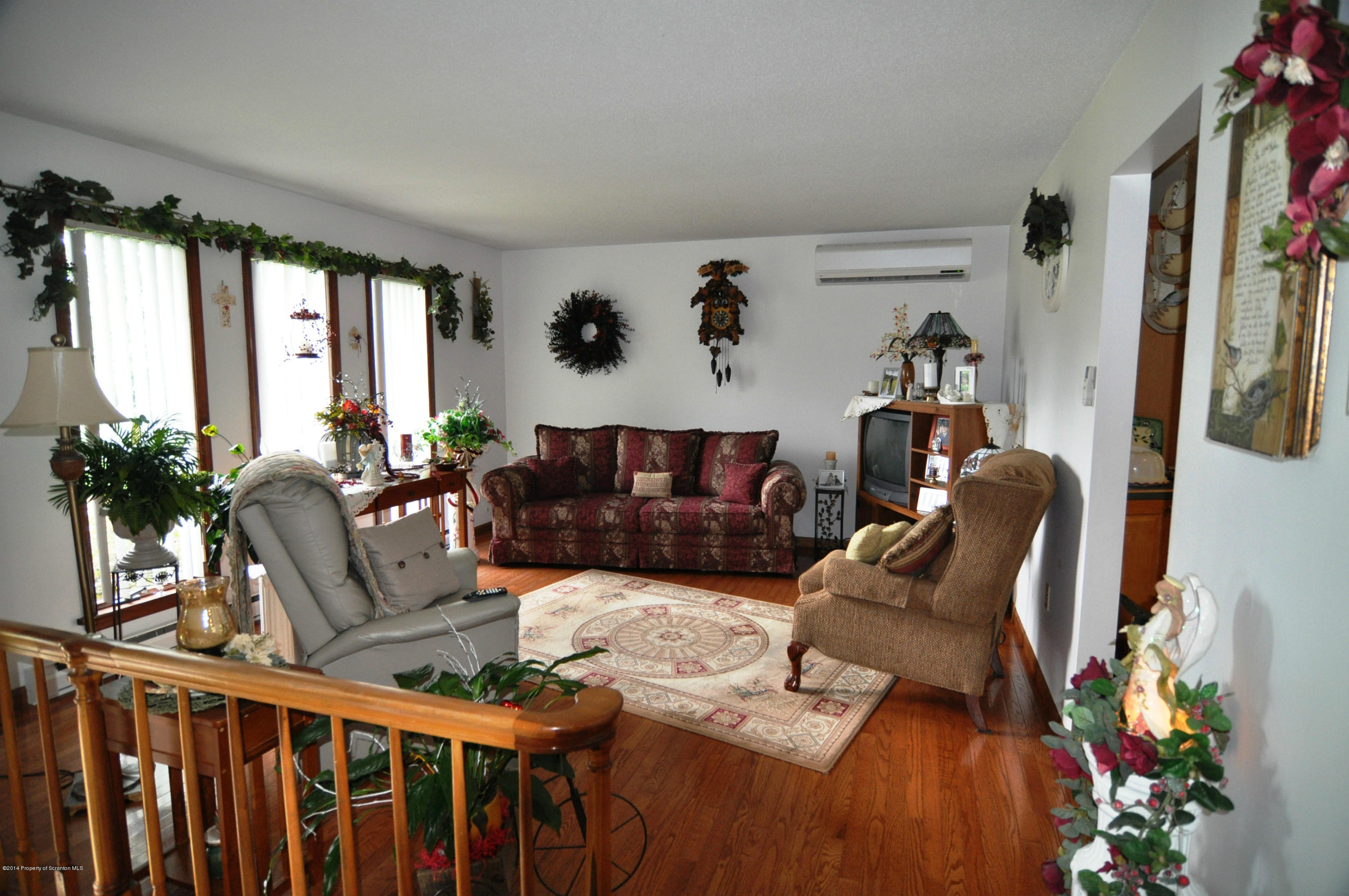 49 Grove Road Scott Township, PA 18447 - Photo 5 of 41 Gallery Image 5