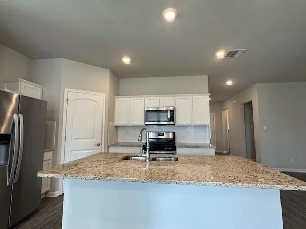 $2,300 | 713 Lakeshore Village East, Slidell, LA 70461