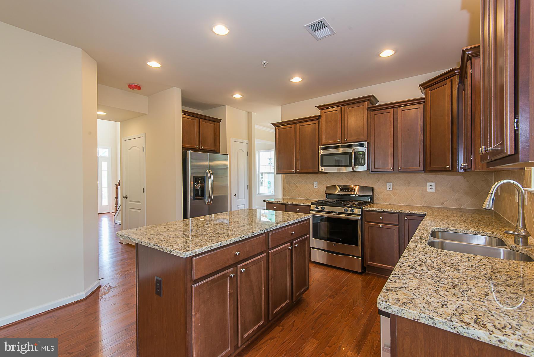 902 Horse Collar Road Accokeek, MD 20607 - Photo 2 of 30 Kitchen