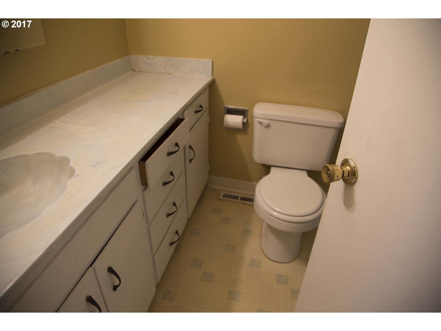 20835 Butteville Road Northeast Donald, OR 97020 - Photo 5 of 14 a bathroom with a toilet sink and mirror