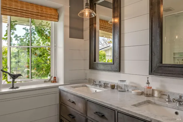$5,500,000 | 1181 York Lane, St. Helena, CA 94574