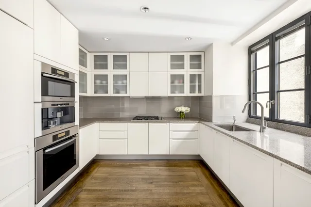 $6,980,000 | 985 Park Avenue, Unit 12/13 | Upper East Side