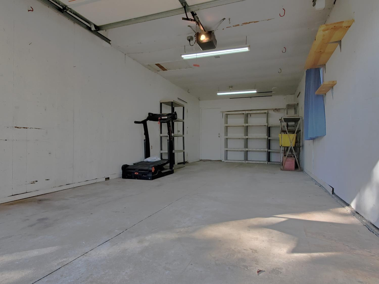 722 Fremont Road Valparaiso, IN 46385 - Photo 17 of 17 a view of a garage room
