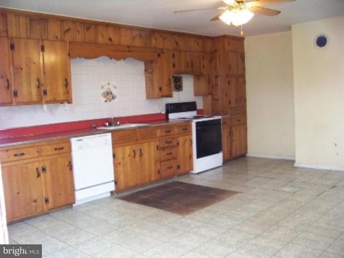 6216 Hoover Road Culpeper, VA 22701 - Photo 6 of 24 Kitchen