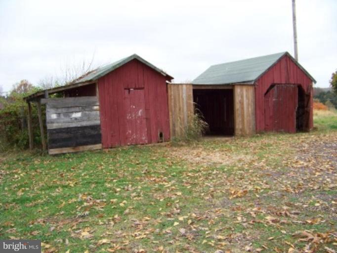 6216 Hoover Road Culpeper, VA 22701 - Photo 10 of 24 Shed