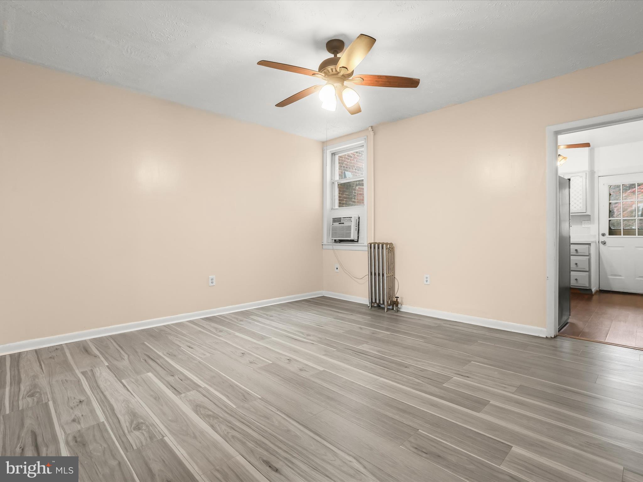 6771 Woodley Road Dundalk, MD 21222 - Photo 12 of 41 Dining Room