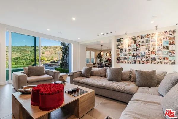 $28,000 | 3880 Prado Del Trigo, Calabasas, CA 91302