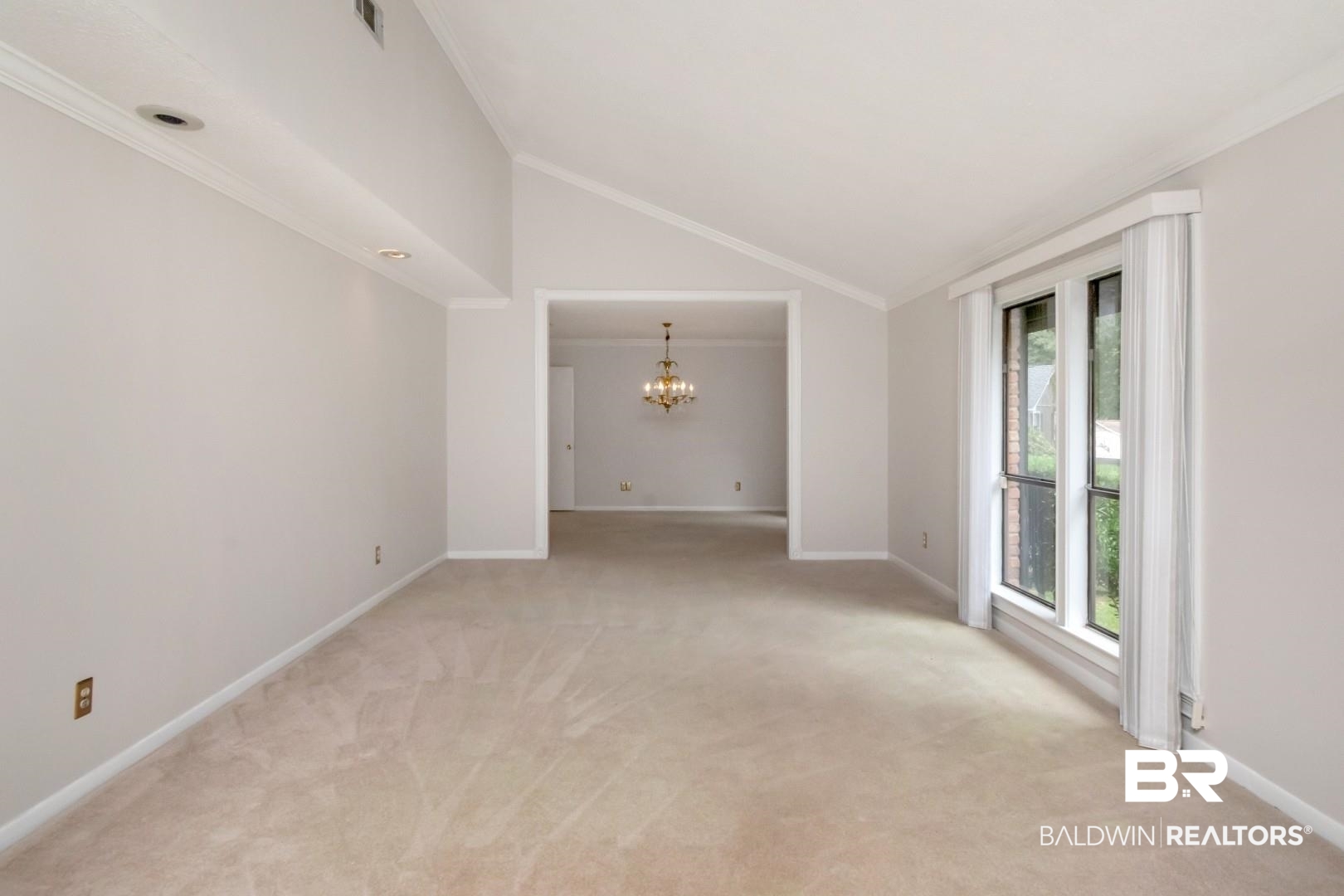 5778 Chester Court Mobile, AL 36609 - Photo 4 of 52