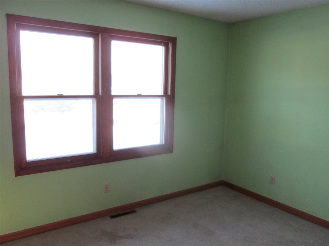 1888 Radcliff Road Traverse City, MI 49685 - Photo 19 of 30 1811458-23.JPG