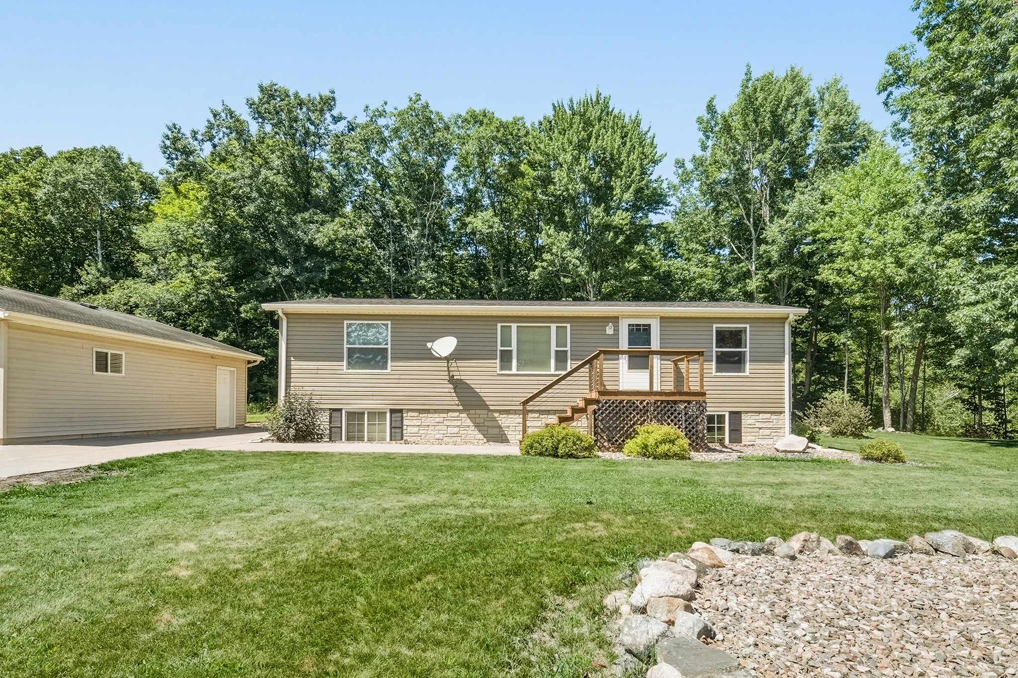 W11680 Jenness Road Bruce, WI 54819 - Photo 1 of 51
