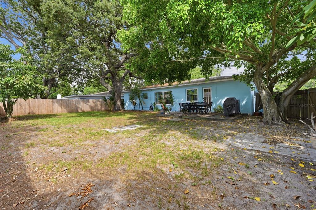 2140 Northeast Coachman Road Clearwater, FL 33765 - Photo 34 of 40