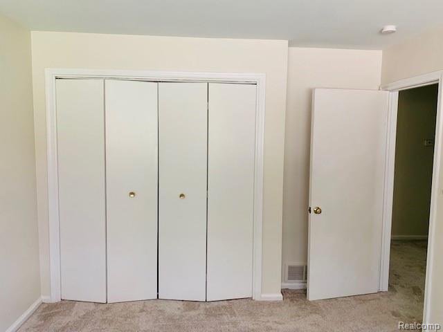 905 Barrington Road Grosse Pointe Park, MI 48230 - Photo 11 of 27
