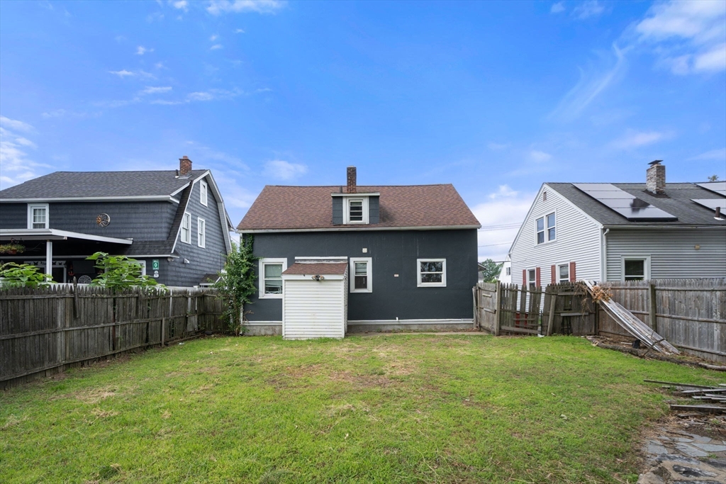 35 Merrimac Avenue Springfield, MA 01104 - Photo 22 of 23