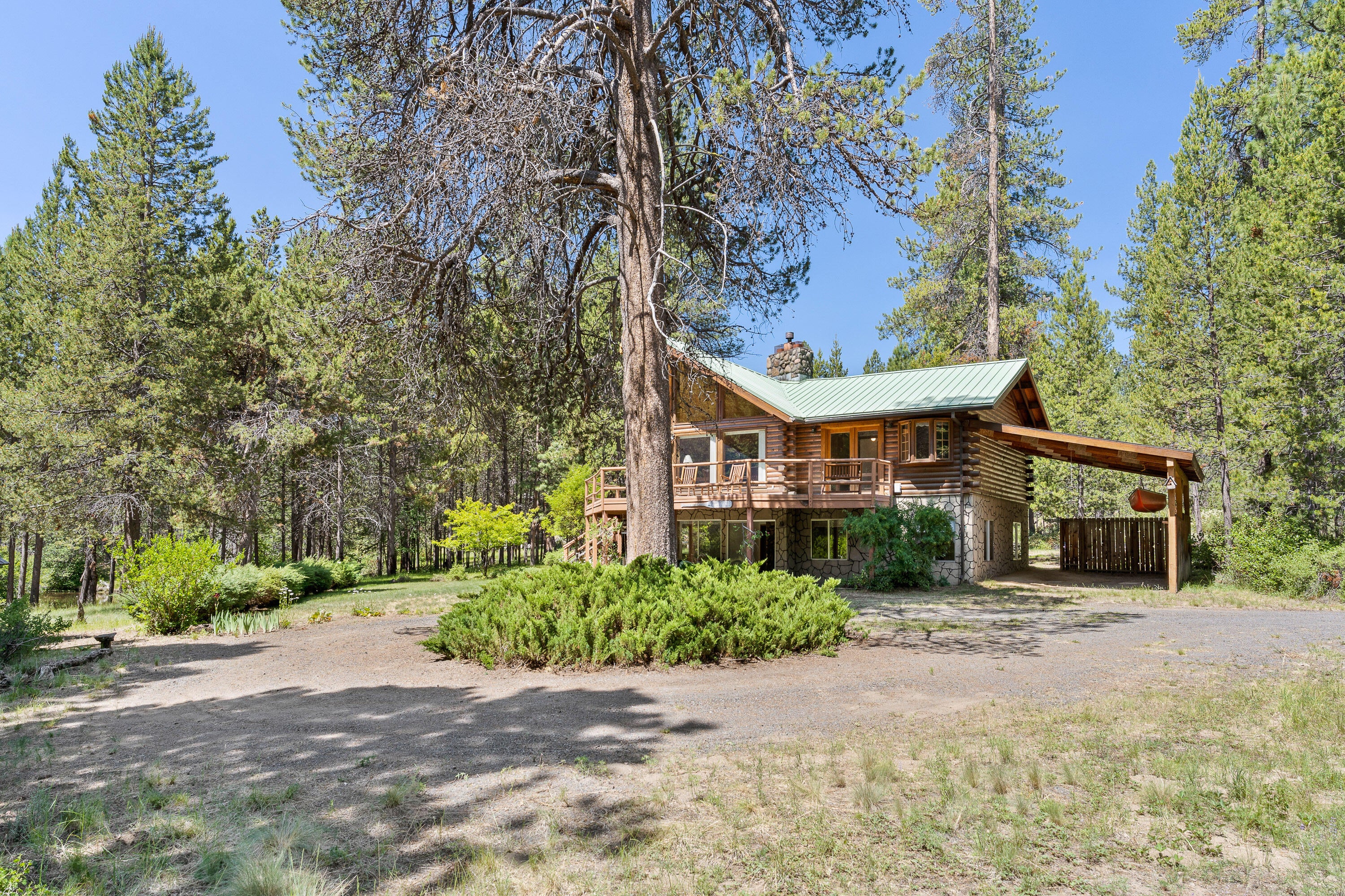 56838 Spring River Drive Bend, OR 97707 - Photo 4 of 52 DSC02168
