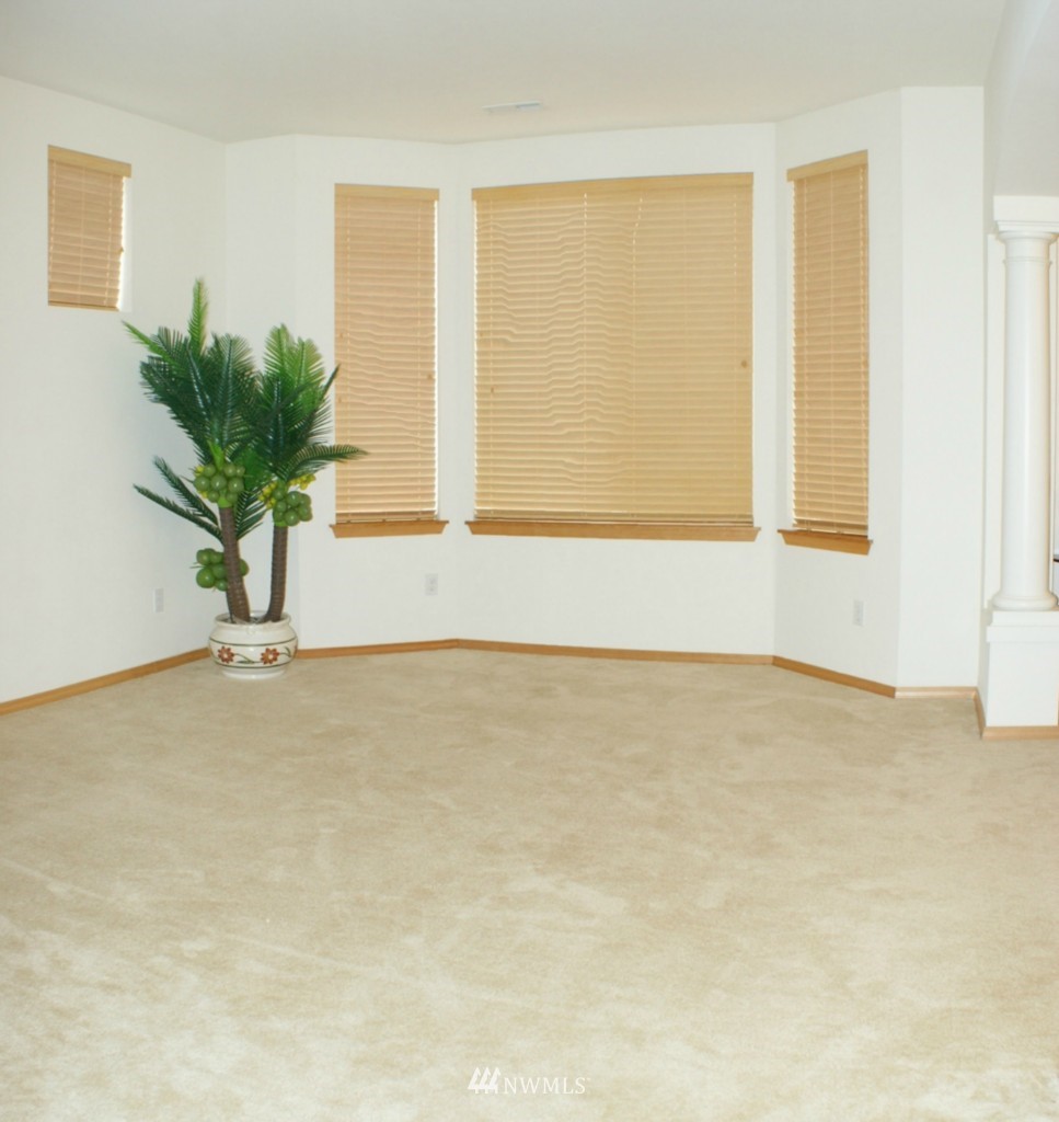3329 171st Place Southeast Bothell, WA 98012 - Photo 5 of 14