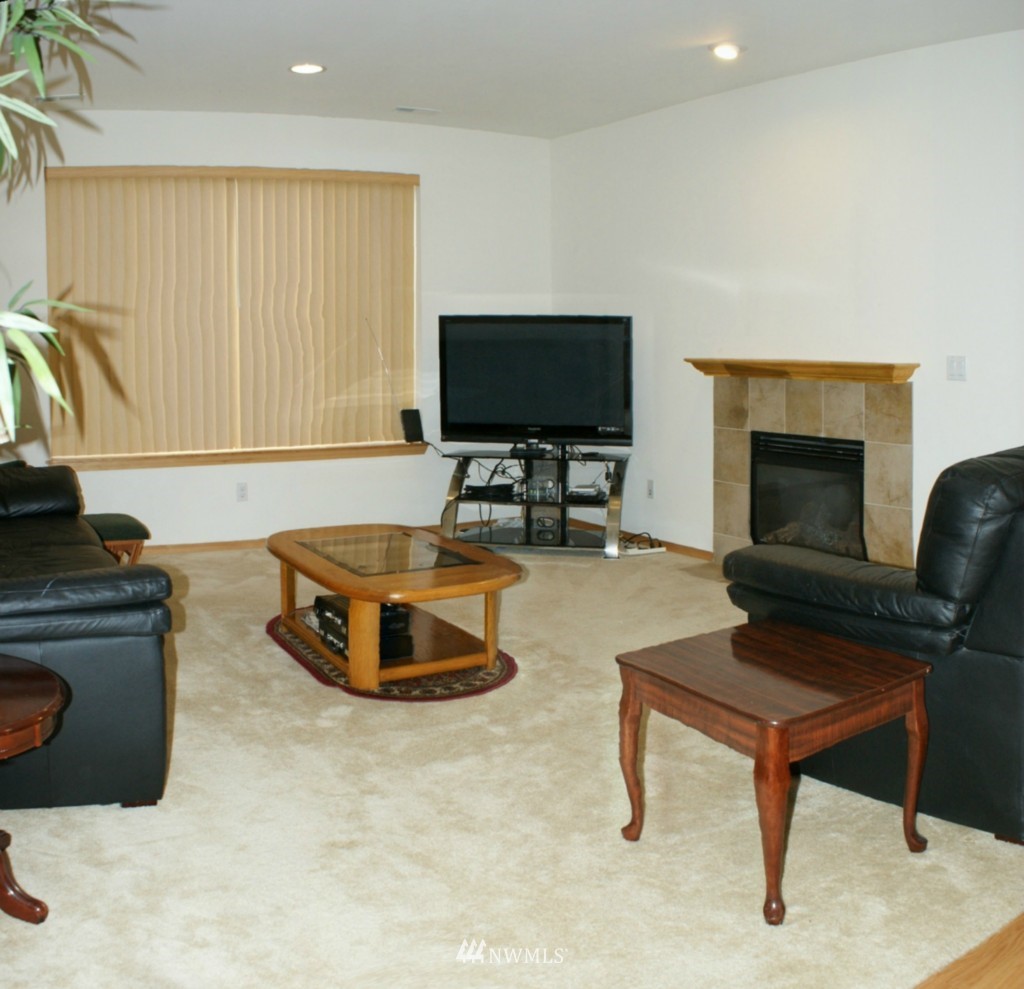 3329 171st Place Southeast Bothell, WA 98012 - Photo 8 of 14