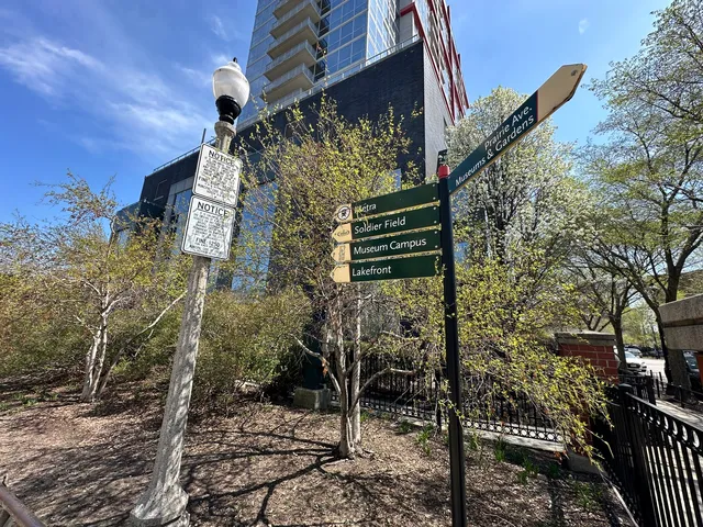 $405,000 | 1901 South Calumet Avenue, Unit 2712, Chicago, IL 60616