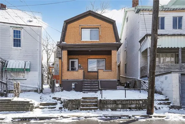 $104,900 | 116 Locust Street, Mount Oliver, PA 15210