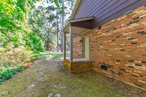 $622,500 | 128 Rainbow Court, Cary, NC 27511