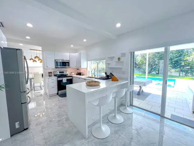 $1,500,000 | 200 Northwest 86th Street, El Portal, FL 33150