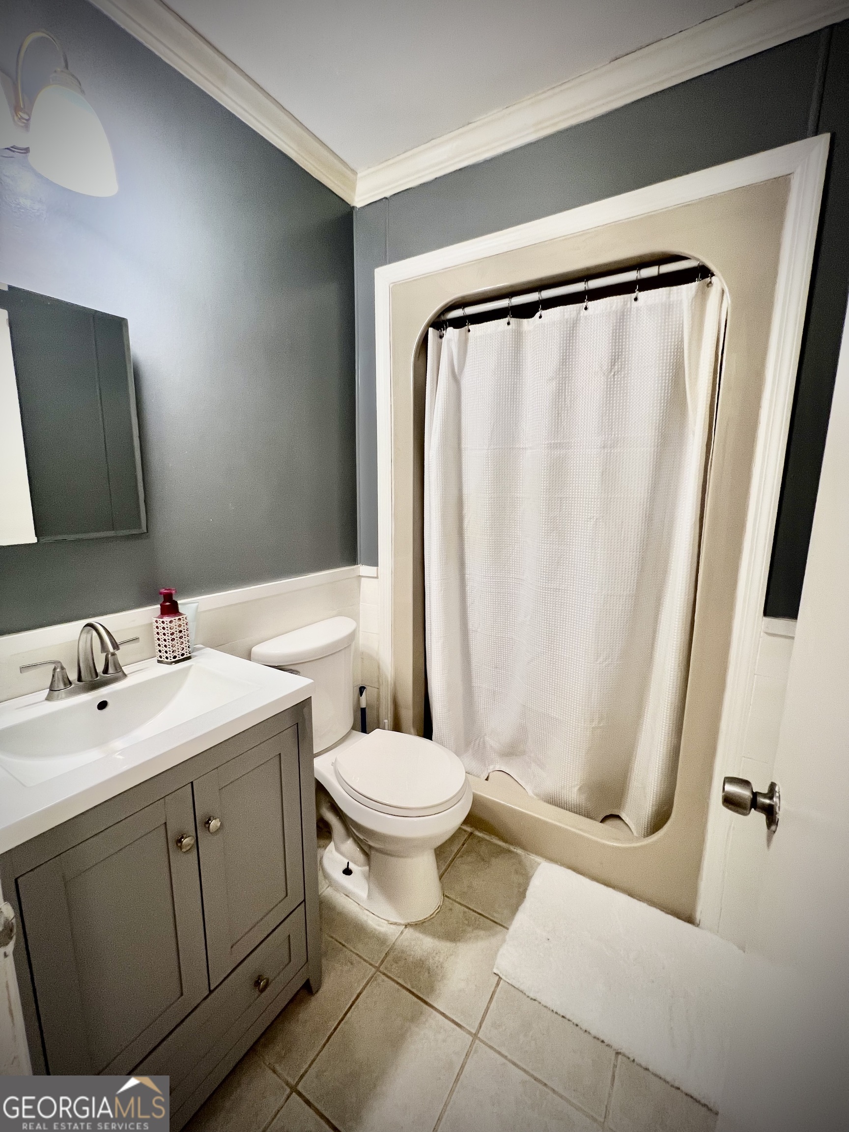2618 Highway 86 Adrian, GA 31002 - Photo 15 of 27 a bathroom with a sink toilet and shower