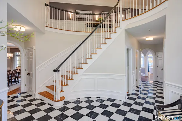$1,925,000 | 14 Merlins Lane, Newtown, CT 06470