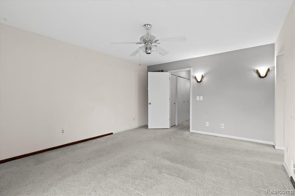 920 Green View Court Rochester Hills, MI 48307 - Photo 32 of 33