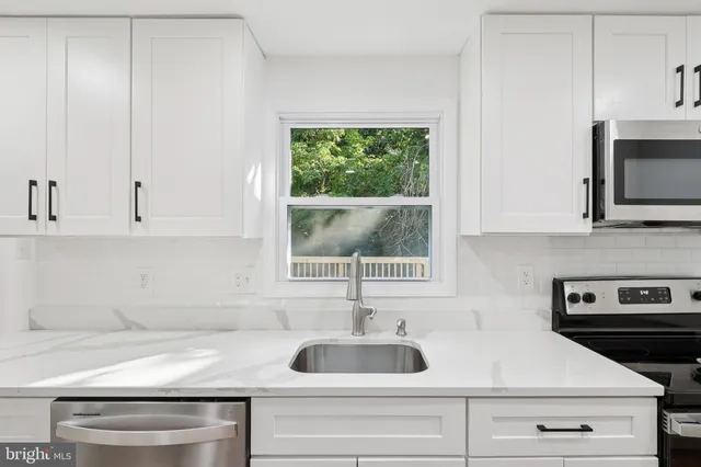 $549,500 | 6246 Hillside Road, Springfield, VA 22152