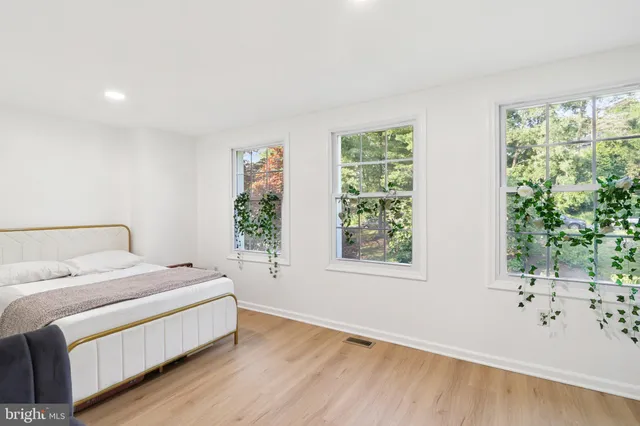 $549,500 | 6246 Hillside Road, Springfield, VA 22152