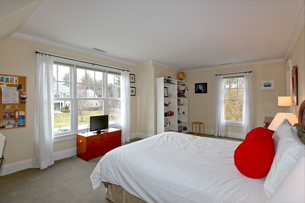 38 Fieldstone Farm Road Sudbury, MA 01776 - Photo 15 of 25