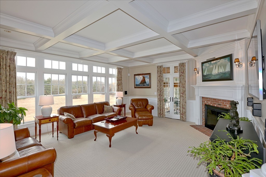 38 Fieldstone Farm Road Sudbury, MA 01776 - Photo 8 of 25