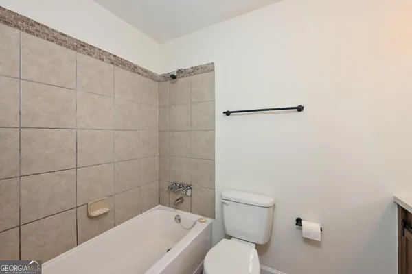 $2,000 | 201 Lenox Way Northeast, Unit 201, Atlanta, GA 30324