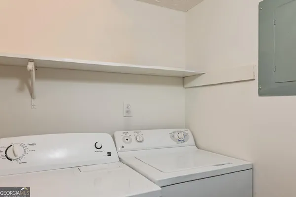 $2,000 | 201 Lenox Way Northeast, Unit 201, Atlanta, GA 30324