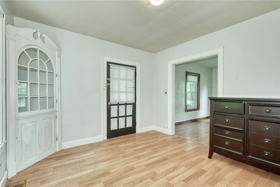 362 Embury Road Penfield, NY 14625 - Photo 13 of 44 DINING ROOM