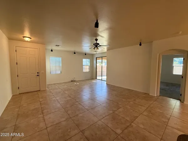 $1,950 | 21871 South 215th Street, Queen Creek, AZ 85142