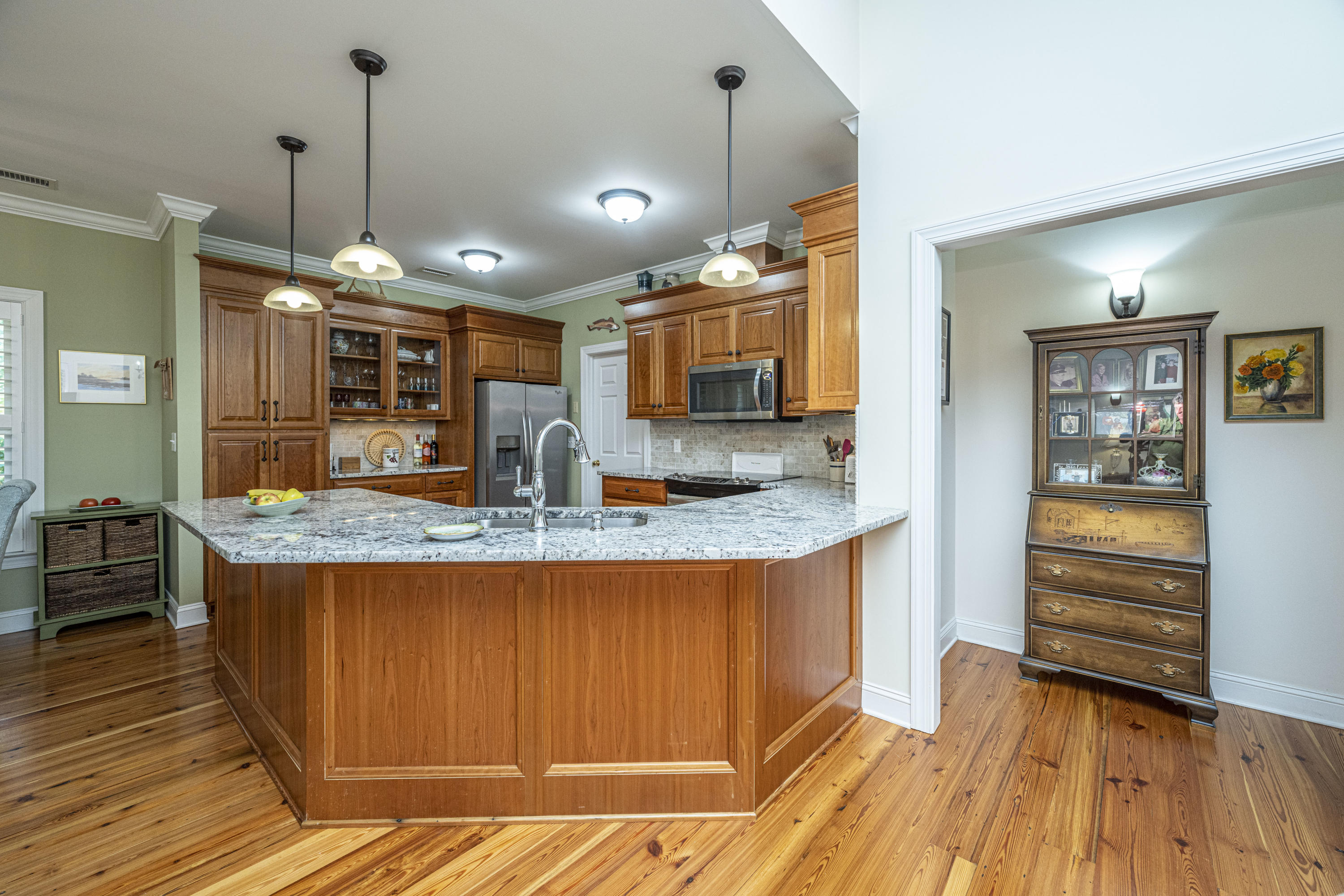 214 6th Avenue Mount Pleasant, SC 29464 - Photo 15 of 48 214SixthAve18