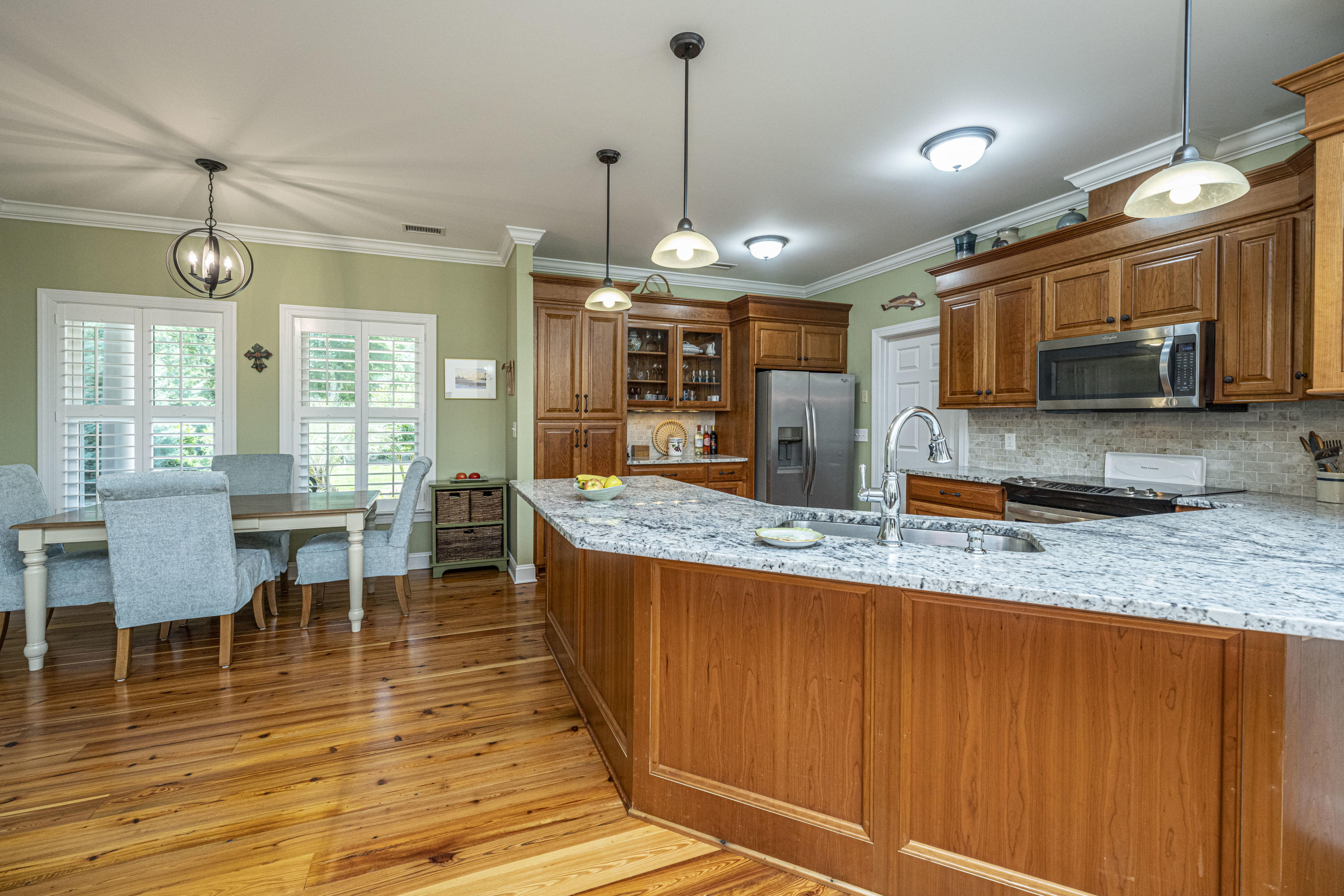214 6th Avenue Mount Pleasant, SC 29464 - Photo 16 of 48 214SixthAve19
