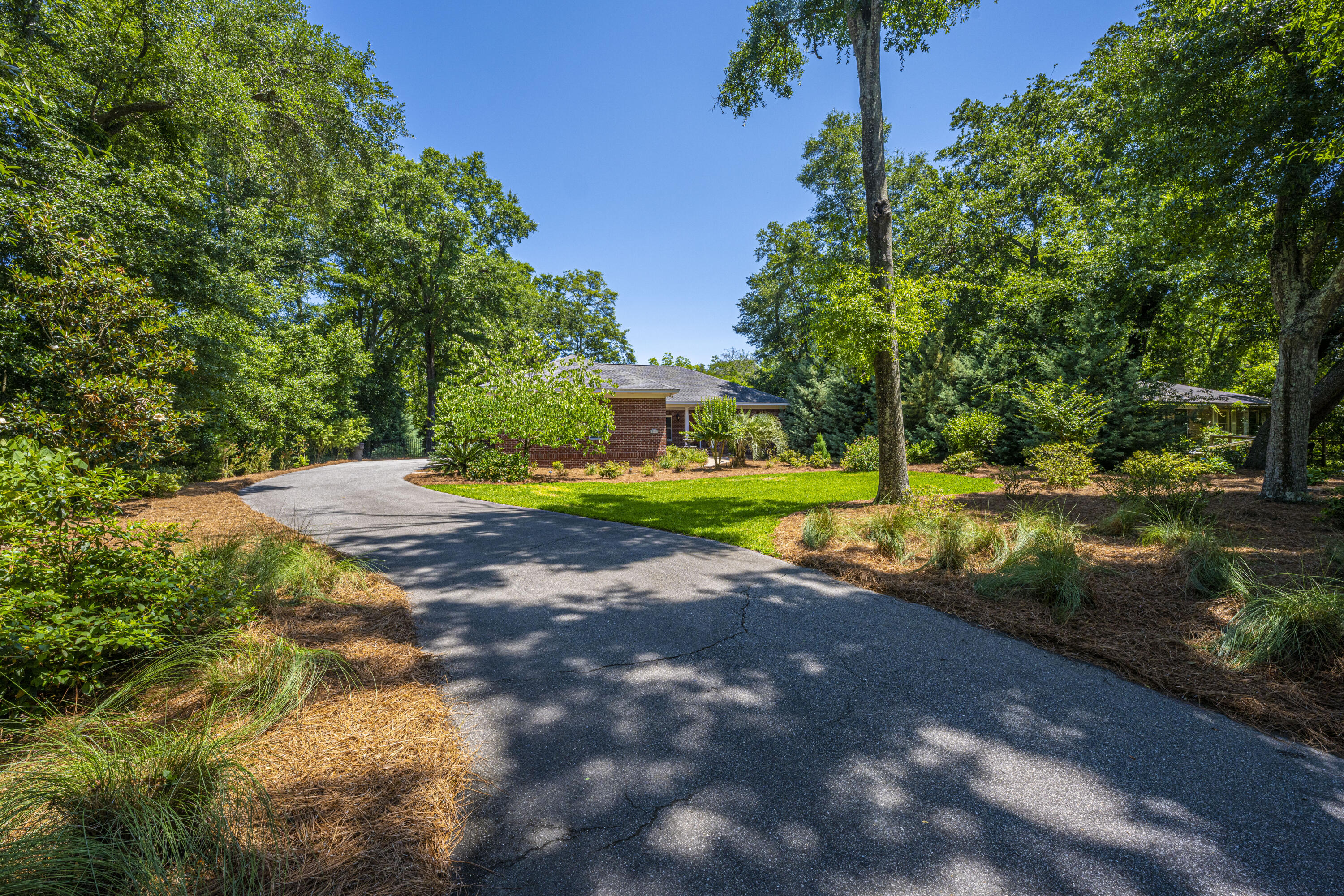 214 6th Avenue Mount Pleasant, SC 29464 - Photo 4 of 48 214SixthAve04