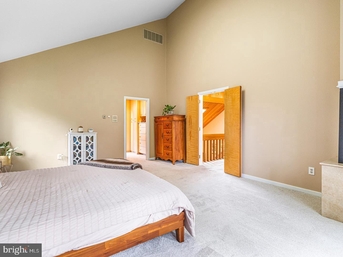 1983 Melmar Road Huntingdon Valley, PA 19006 - Photo 22 of 49 Primary Bedroom Suite