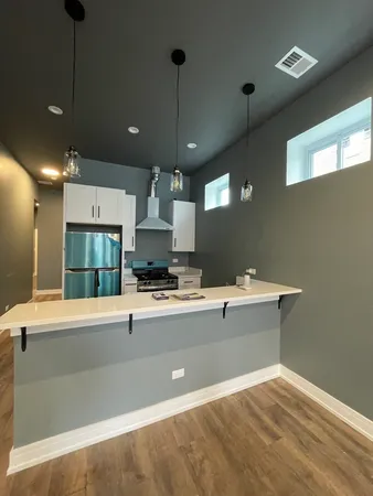 $2,000 | 1531 South Harding Avenue, Unit 1, Chicago, IL 60623