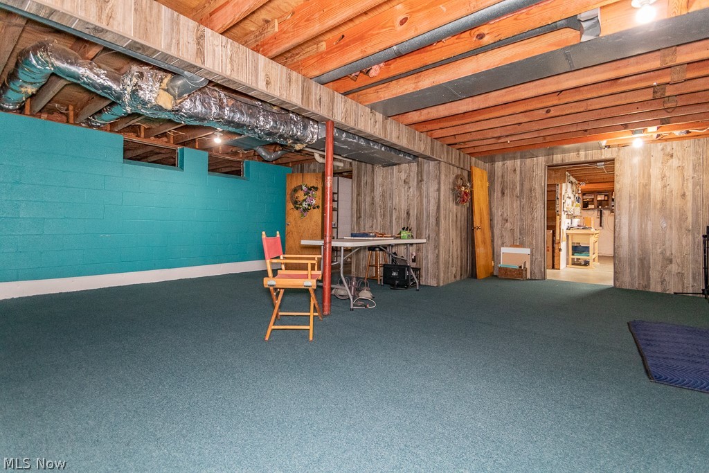 4750 Farnhurst Road Cleveland, OH 44124 - Photo 27 of 33