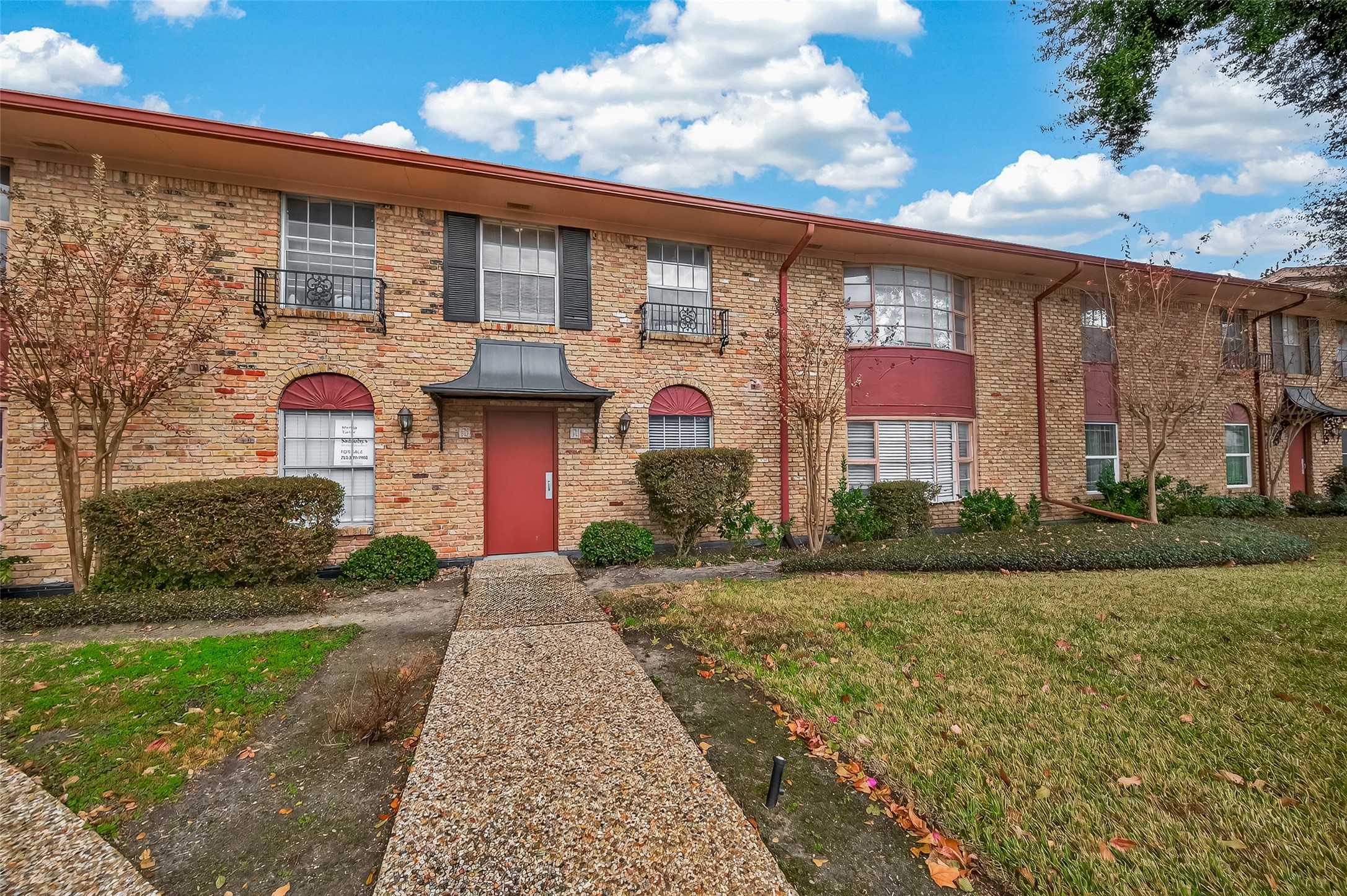 7600 Burgoyne Road, Unit 251 Houston, TX 77063 - Photo 3 of 30