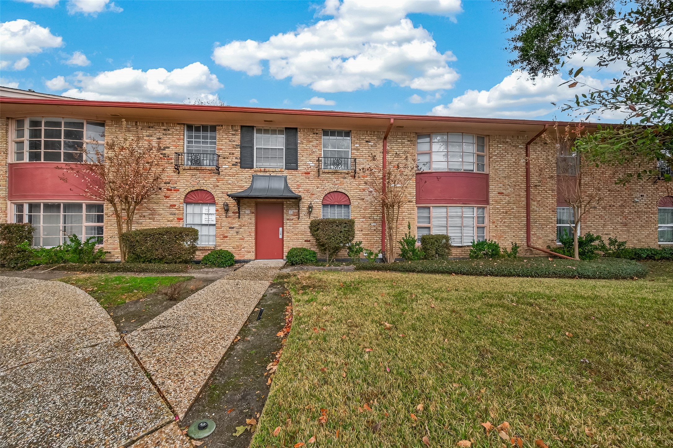 7600 Burgoyne Road, Unit 251 Houston, TX 77063 - Photo 4 of 30