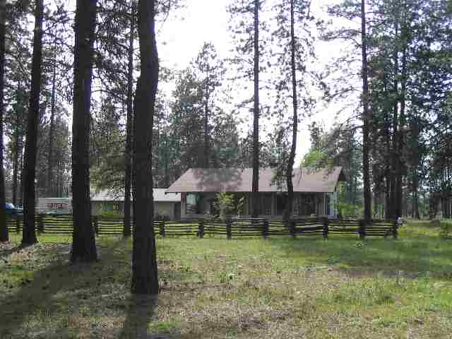 4123 East Laurel Road Chattaroy, WA 99003 - Photo 1 of 8