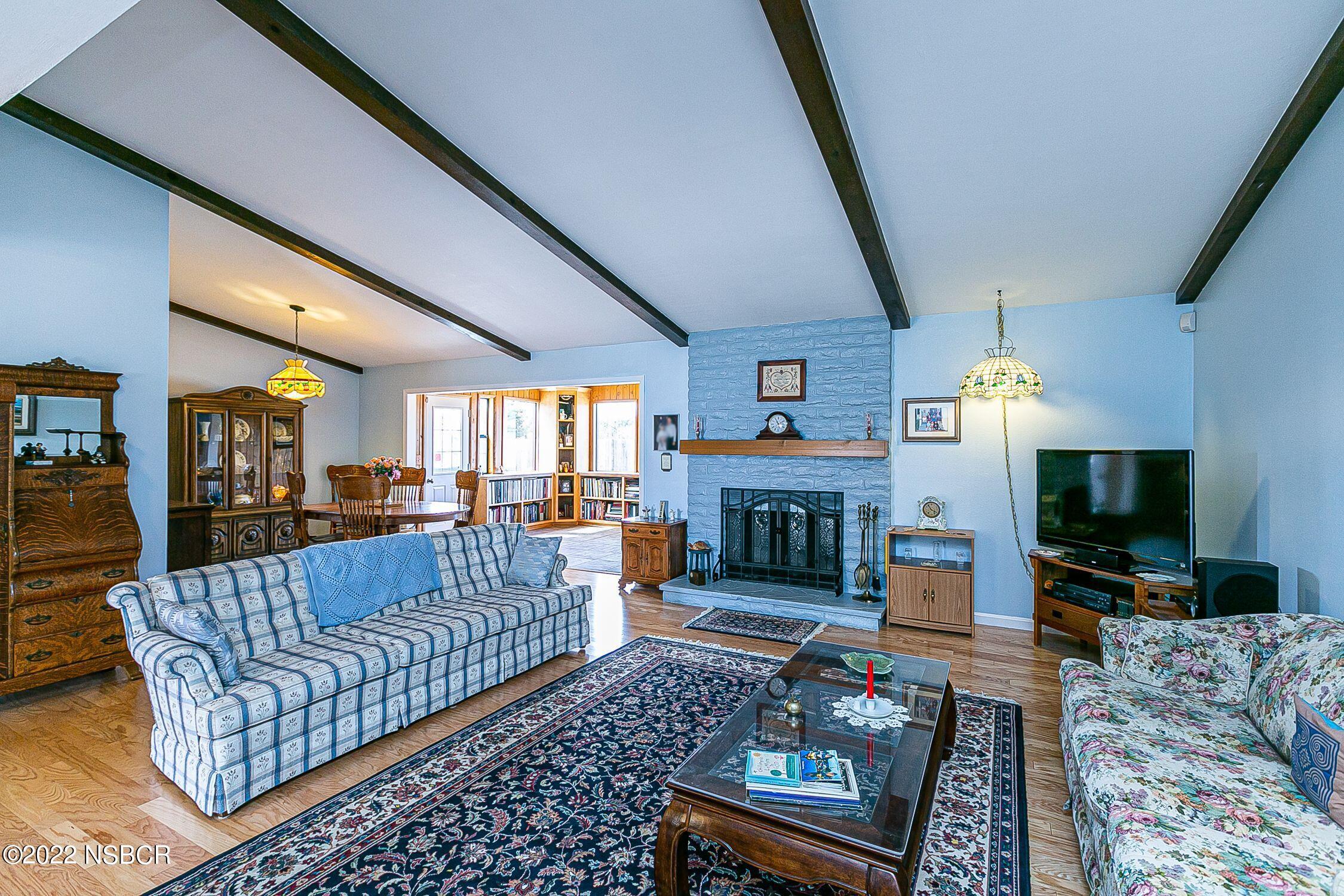 4212 Centaur Avenue Lompoc, CA 93436 - Photo 5 of 30 5