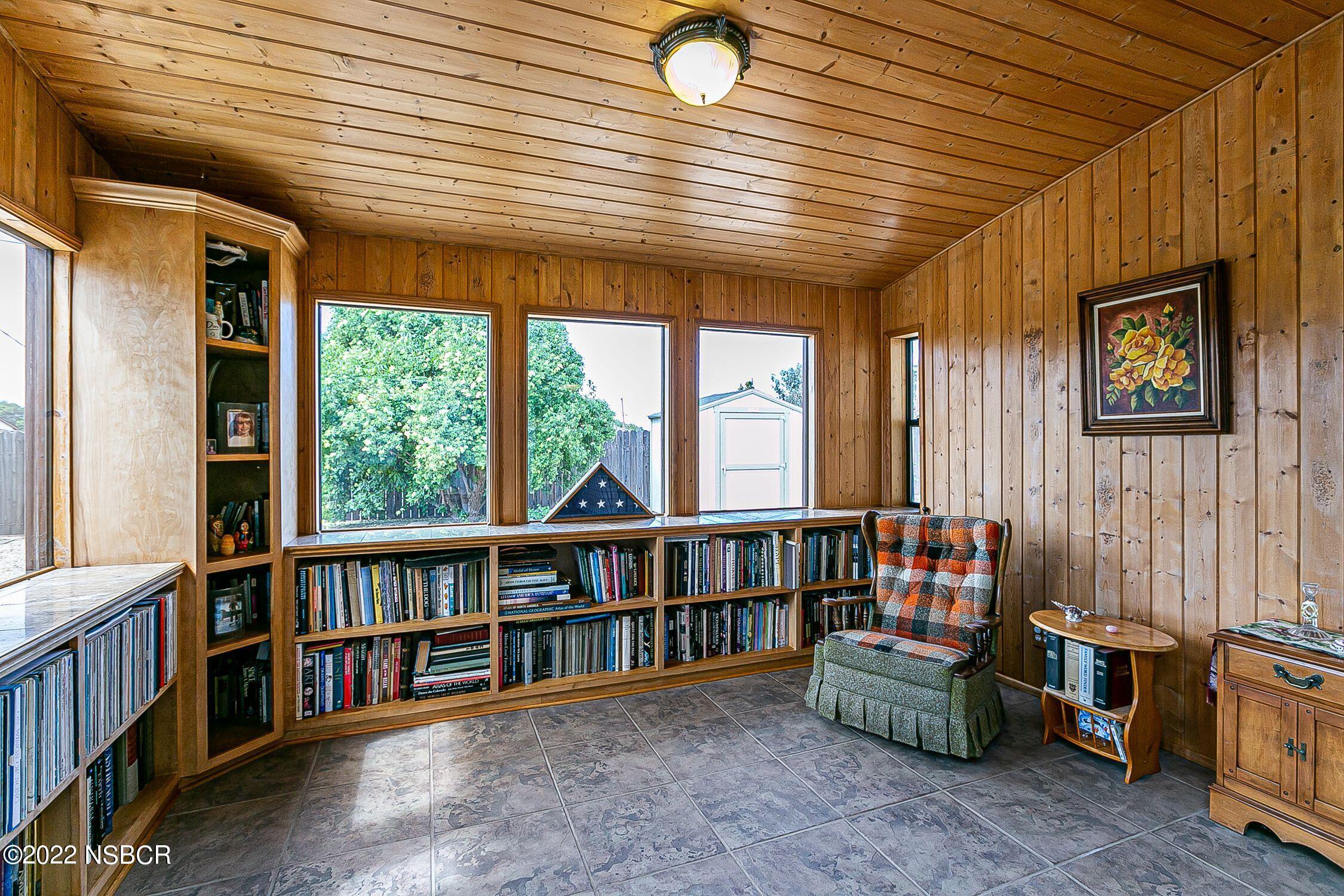 4212 Centaur Avenue Lompoc, CA 93436 - Photo 9 of 30 9