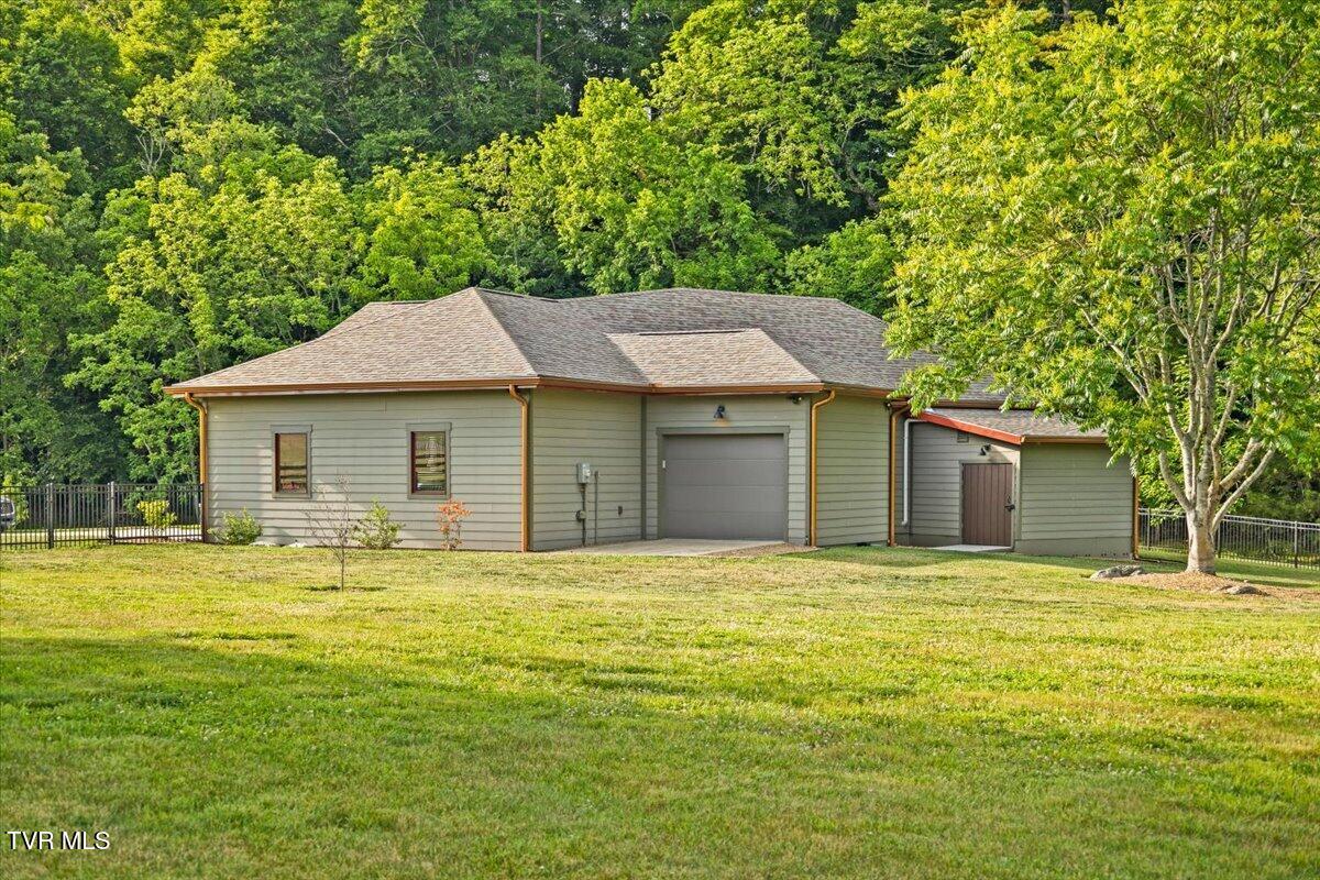 375 Middle Creek Road Afton, TN 37616 - Photo 76 of 119 69-128A1649