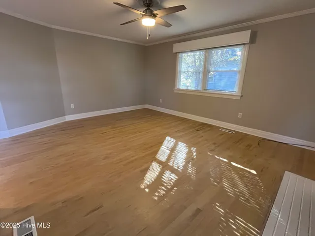 $2,800 | 3728 Winston Boulevard, Wilmington, NC 28403